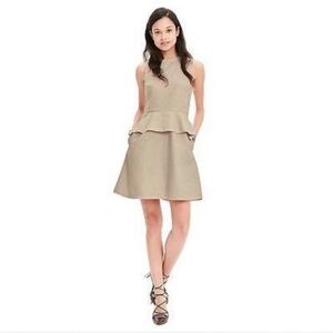 Banana Republic peplum dress with pockets. Size 6.